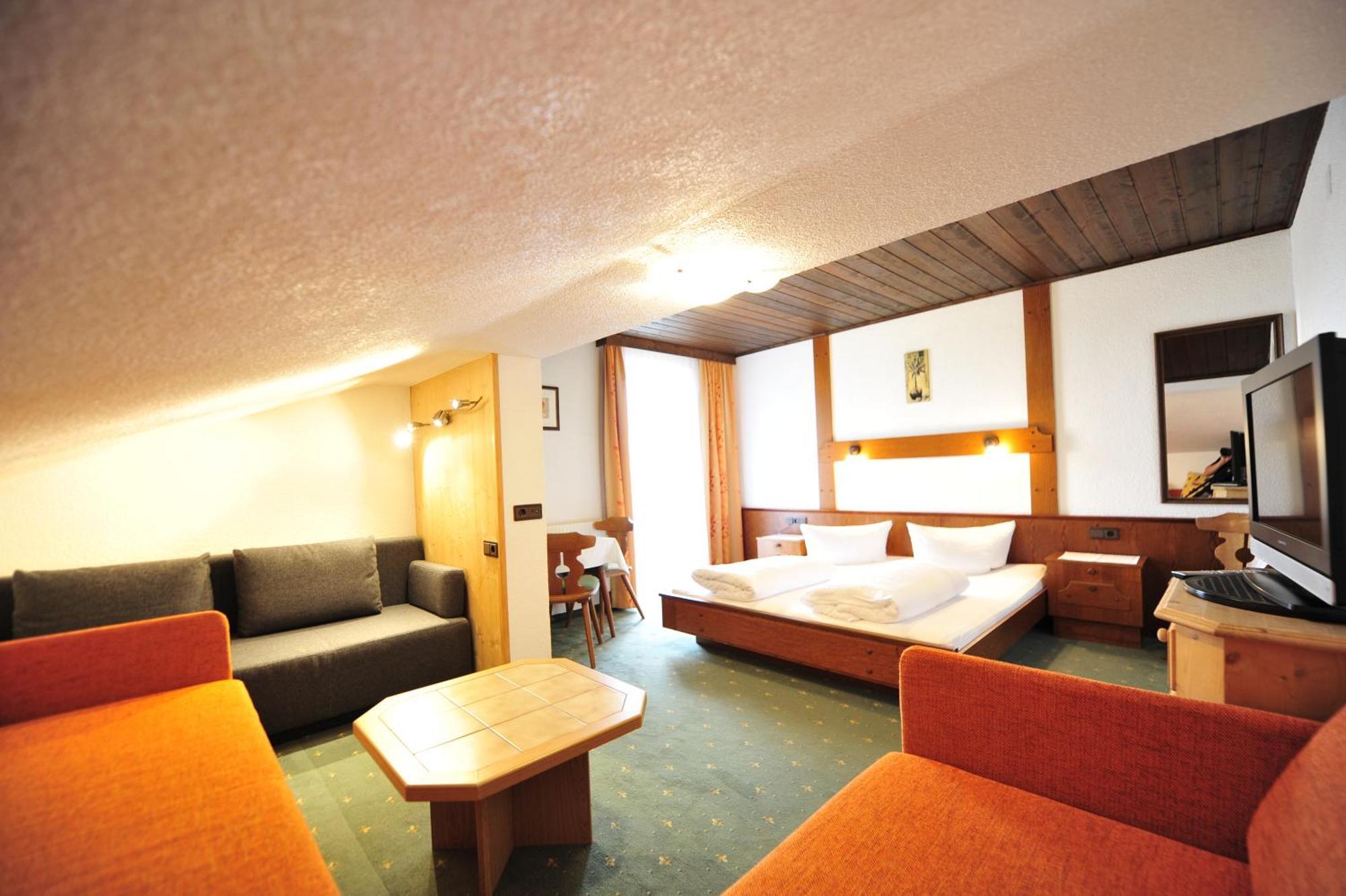 Hotel Galtuererhof ภายนอก รูปภาพ